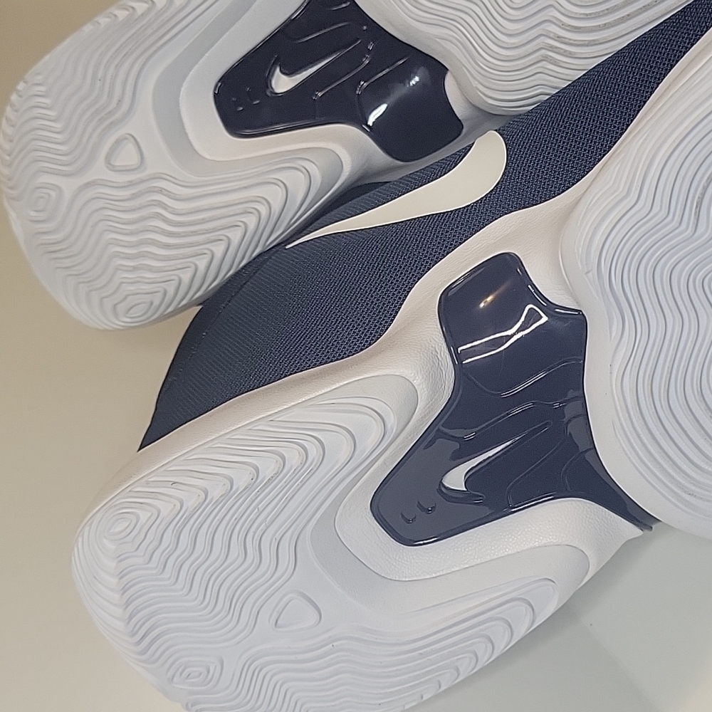 NIKE Zoom Rize 2 - Picture 8 of 11